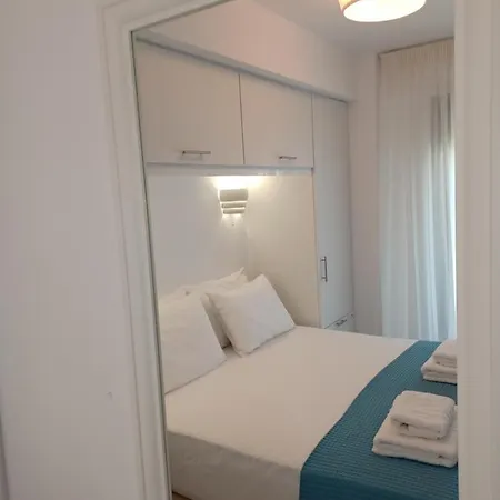 Iriana Seaside Luxury Penthouse Apartment *
