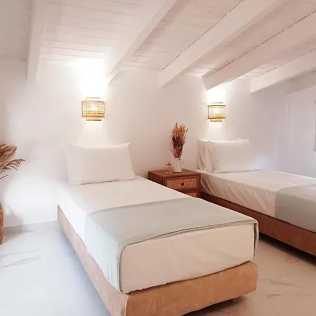 Iriana Seaside Luxury Penthouse Nikiana