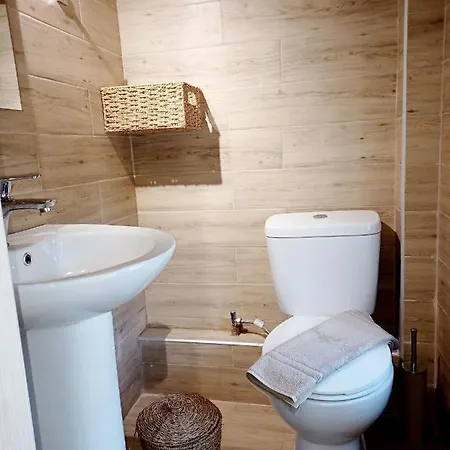 Iriana Seaside Luxury Penthouse Nikiana