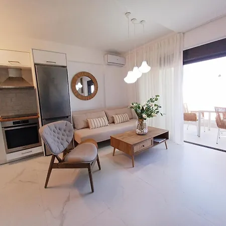 Iriana Seaside Luxury Penthouse Apartment